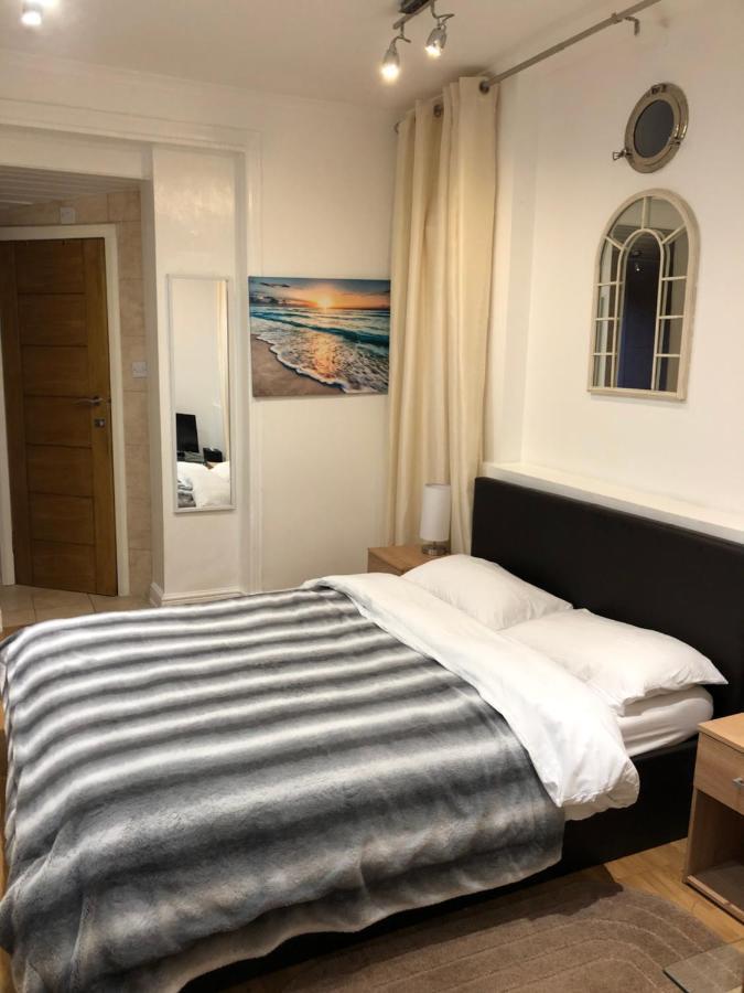 Modern Apartment In Twickenham Highstreet Dış mekan fotoğraf