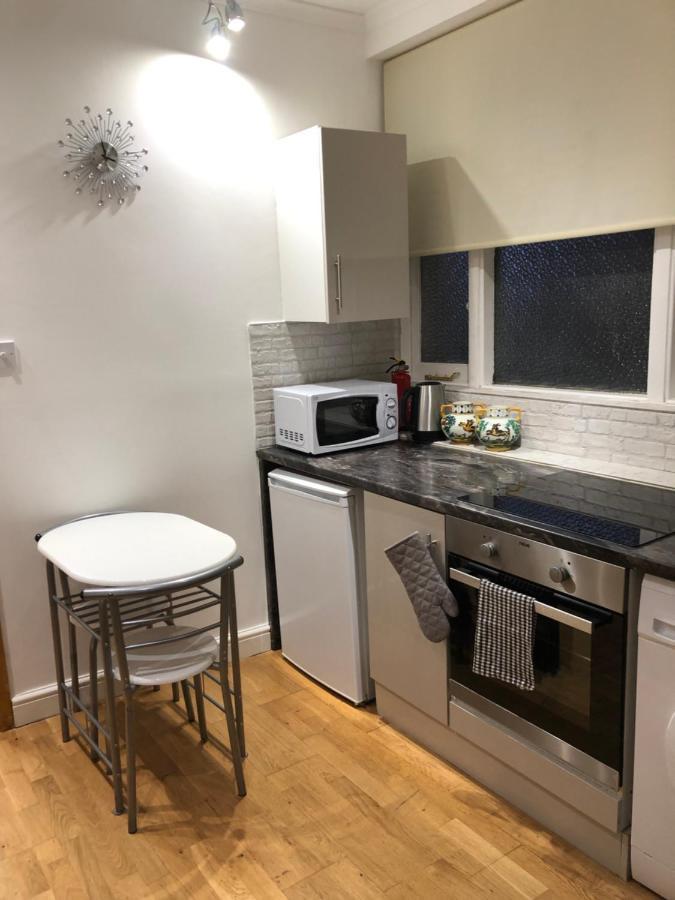 Modern Apartment In Twickenham Highstreet Dış mekan fotoğraf
